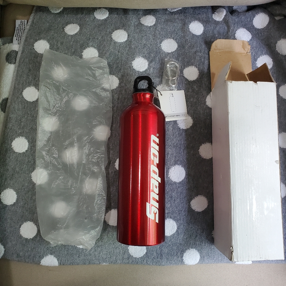 NIB Snap On Tools water bottle.